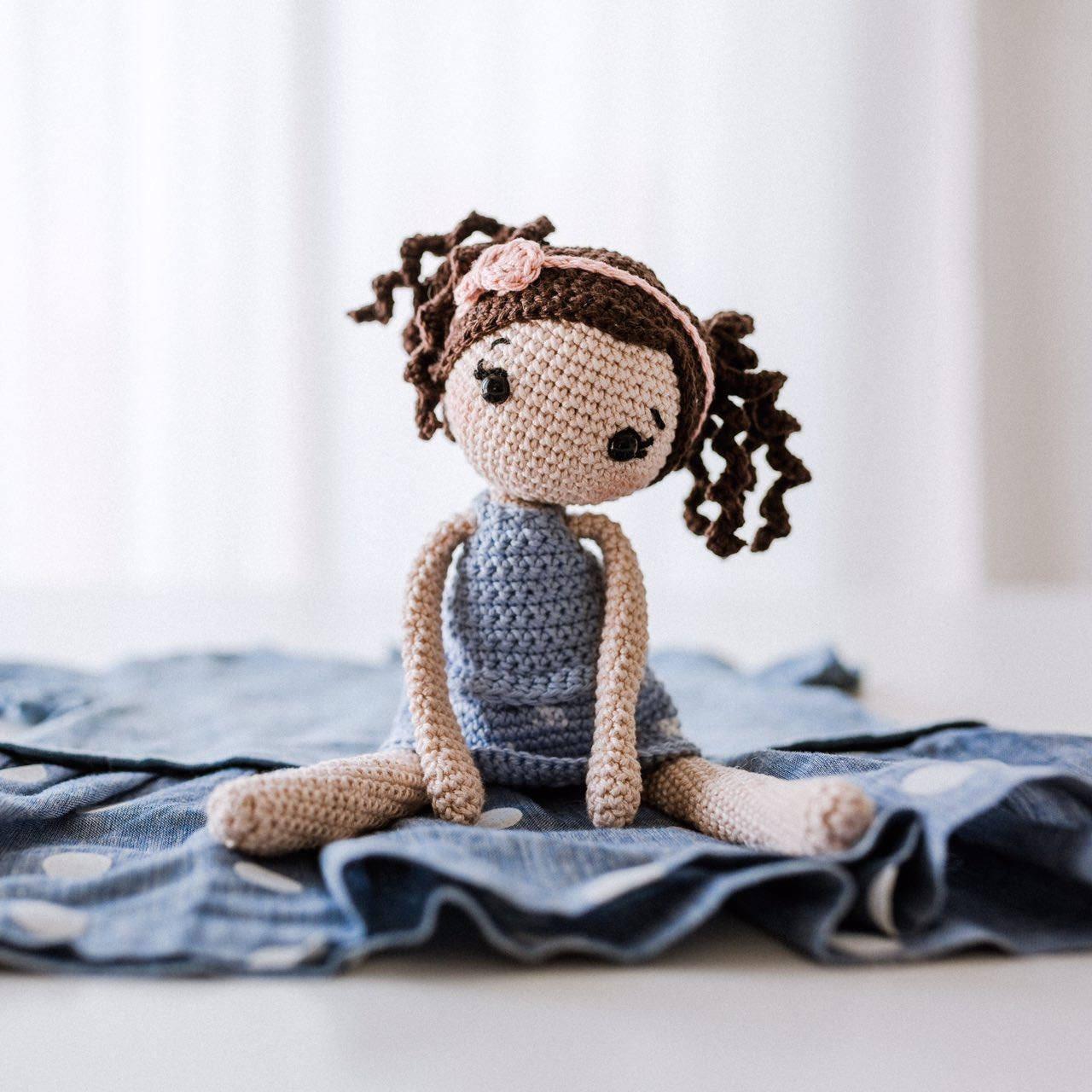 PDF Häkelanleitung für die Puppe Lina von leami