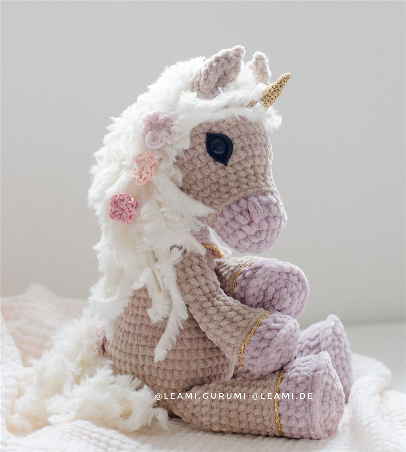 PDF + 5 Videos Häkelanleitung für das Einhorn Elisa von leami