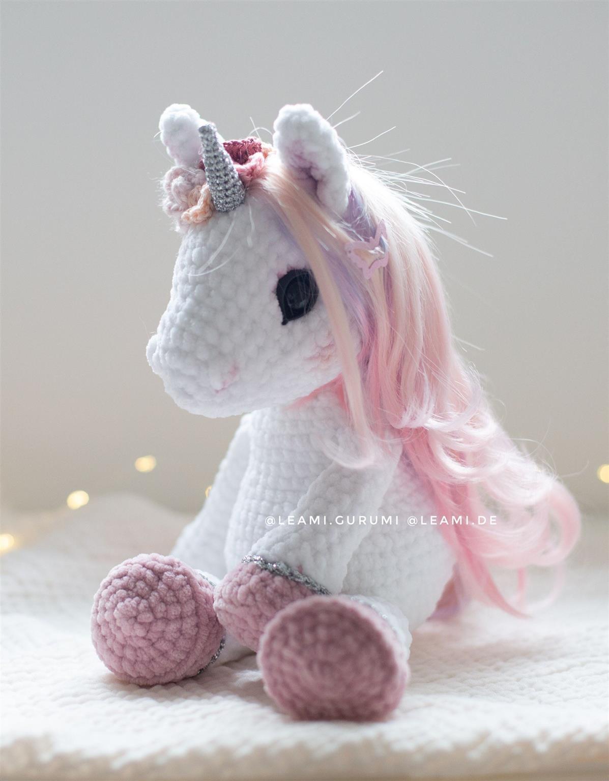 PDF + 5 Videos Häkelanleitung für das Einhorn Elisa von leami