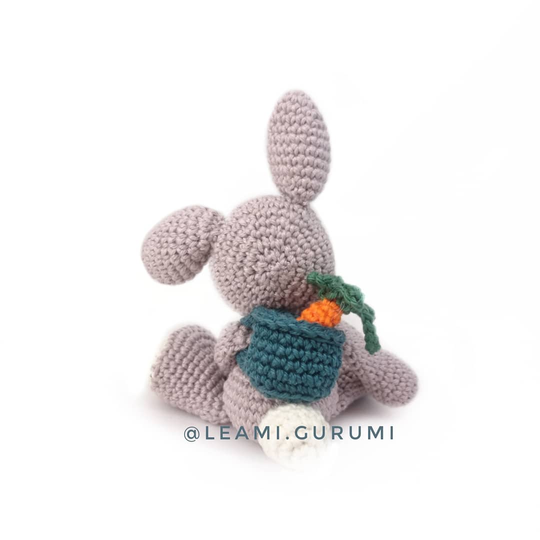 Häkelset Hase Lou Baumwolle-15 cm Mit Korb/Möhre, DIY Paket, OHNE Anleitung